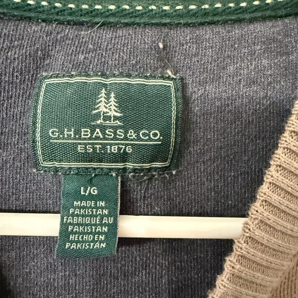 G.H. Bass & Co. Men's Light Gray Crewneck Sweater - Picture 4 of 6